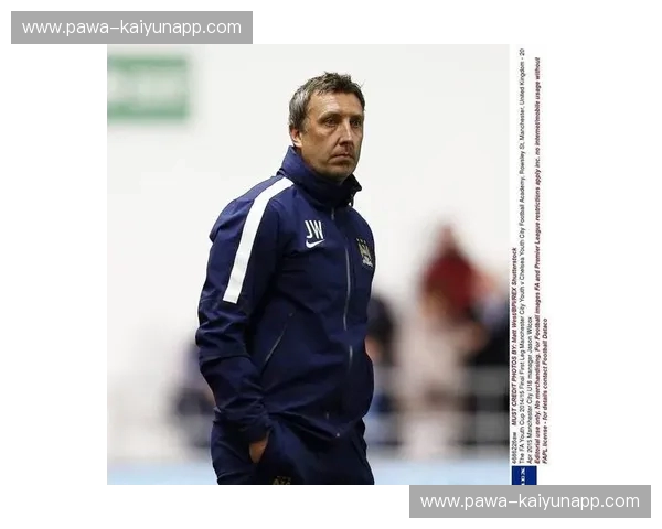 老特拉福德的红色记忆：曼联与西布罗姆维奇的恩怨情仇